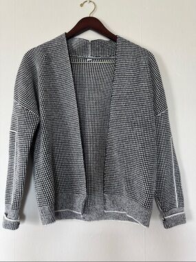Black & White Grid Knit Cardigan - Medium